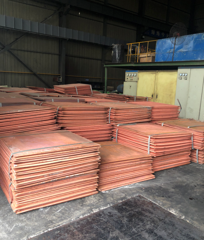 銅管生(shēng)産現(xiàn)場(chǎng)-原材料(1#電(diàn)解銅)